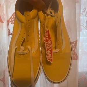 Brand new with tags Yellow vans. Women size 8.5